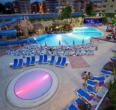 Timo Resort Hotel 코나키 외부 사진